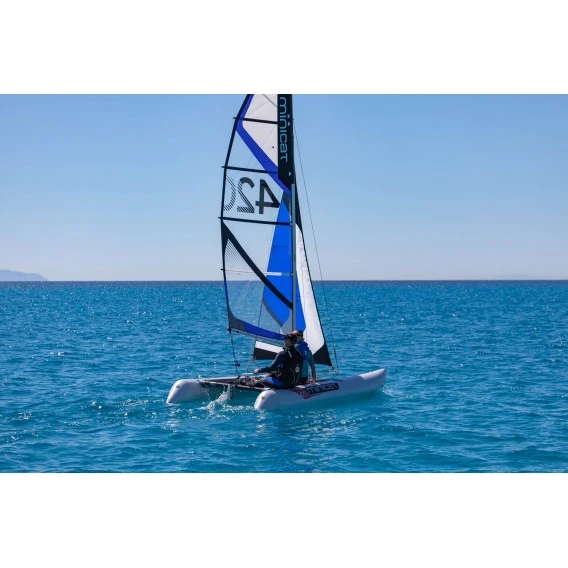 MiniCat 420 Emotion Aufblasbarer Katamaran Segelboot 4 MiniCat 420 Emotion Aufblasbarer Katamaran Segelboot – Bild 4